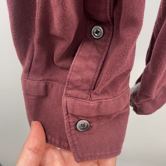 Men’s Calvin Klein Size Large 100% cotton Button Up - Picture 2 of 10